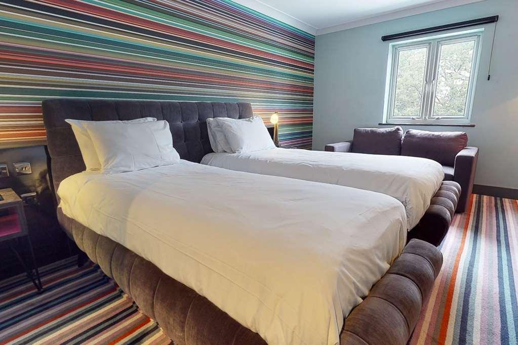 Village Hotel Cardiff Camera foto