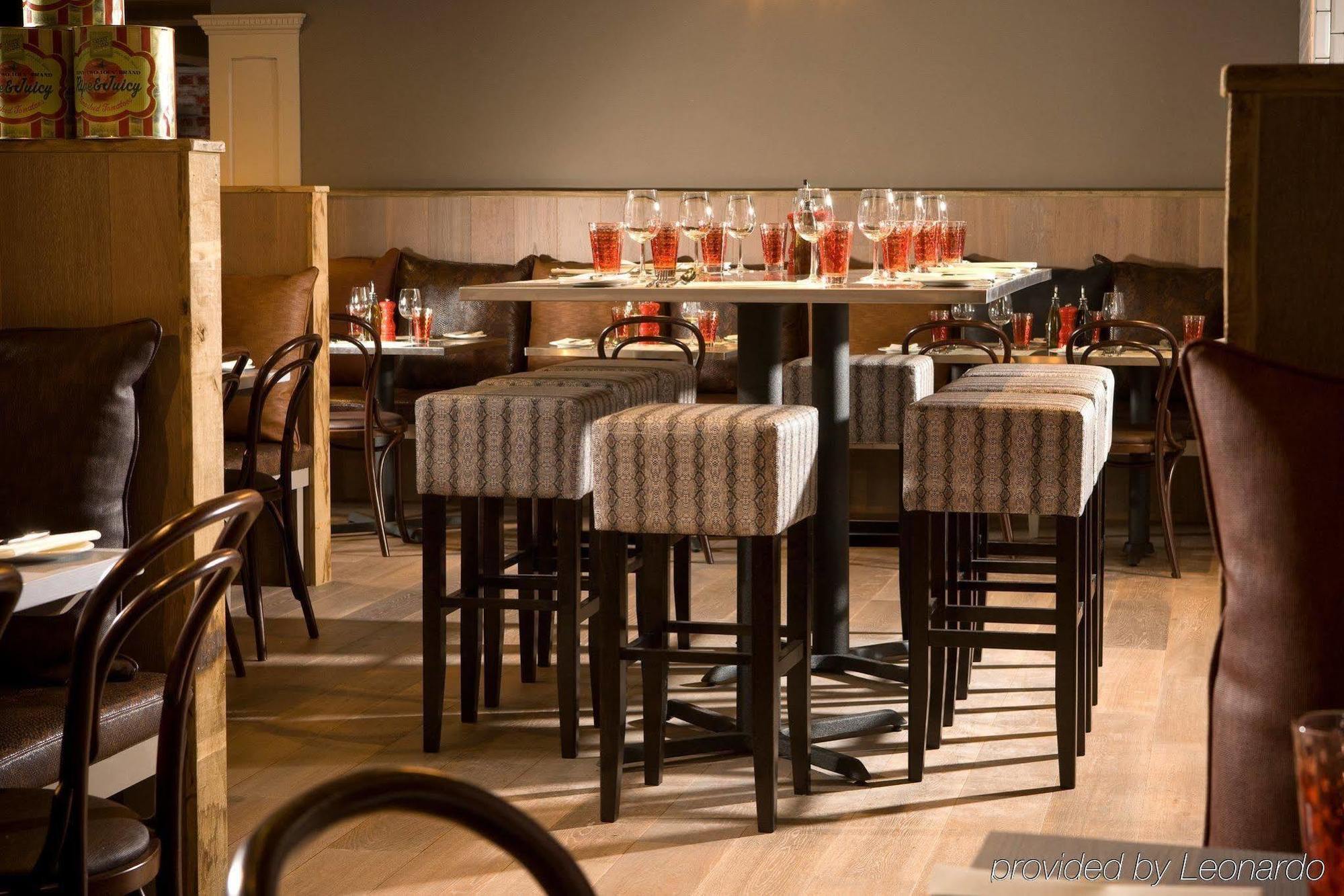 Village Hotel Cardiff Esterno foto