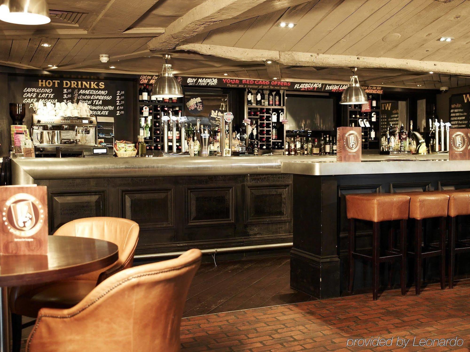 Village Hotel Cardiff Esterno foto